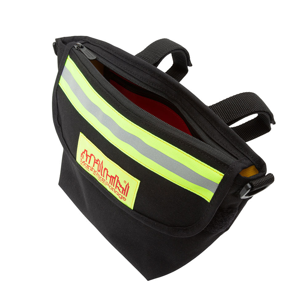 College Place Handlebar Bag W/Vinyl Lining Black - Manhattan Portage
