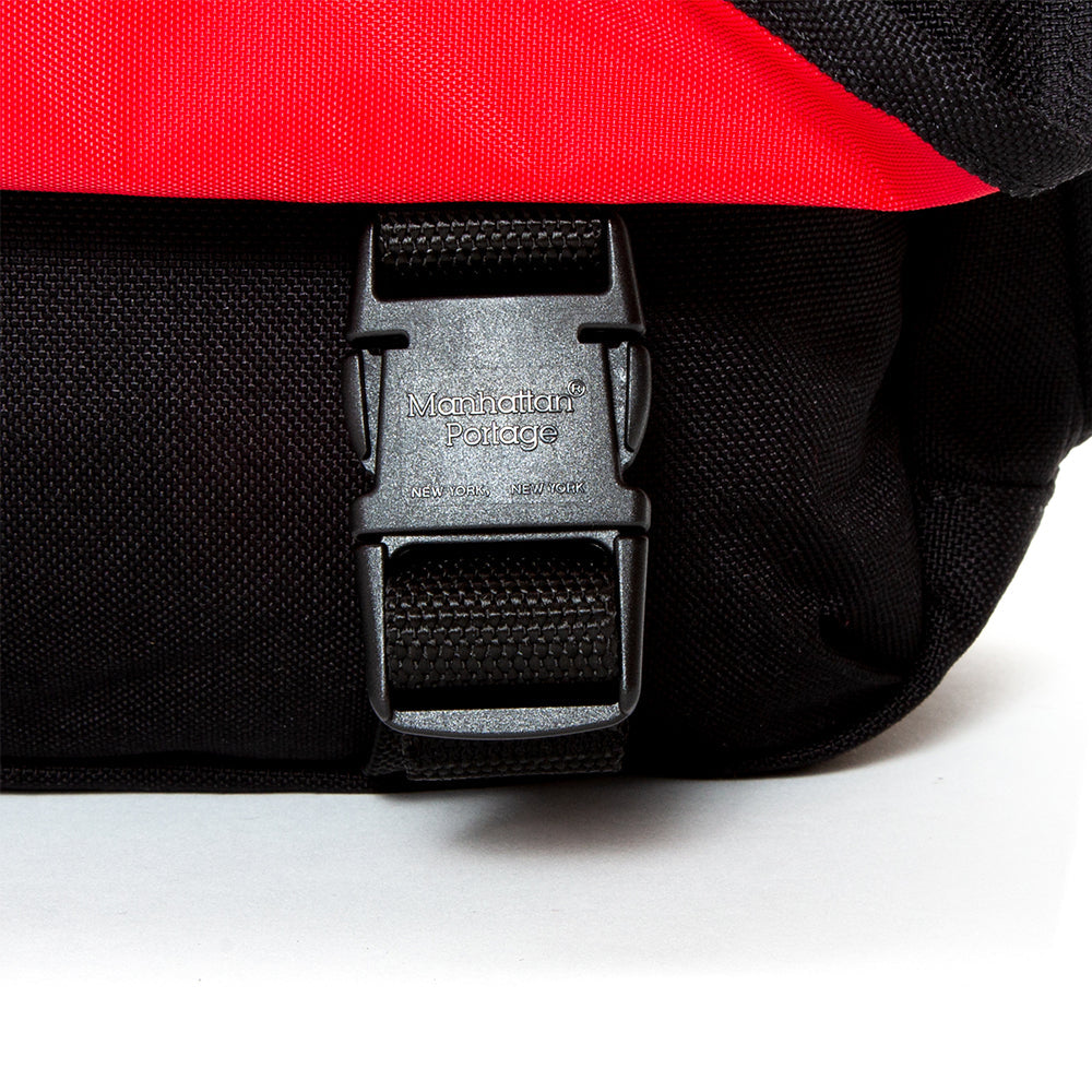 Delancey Shoulder Bag (LG) Black - Manhattan Portage