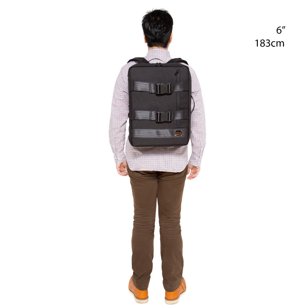 Viewfinder Camera Backpack Black - Manhattan Portage