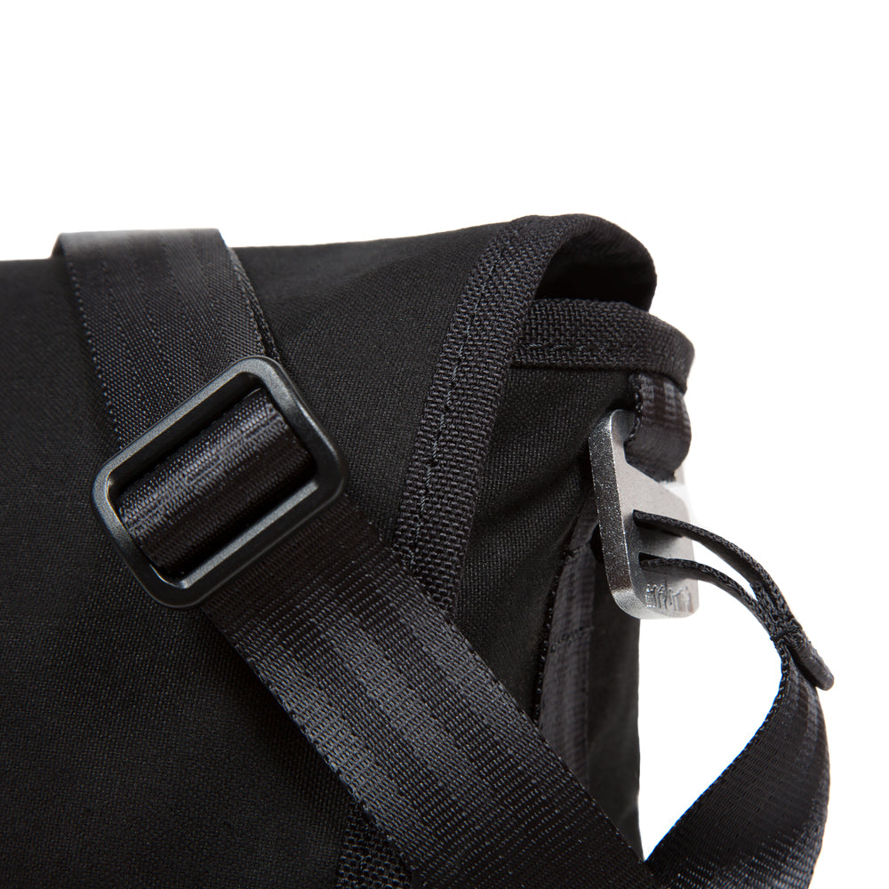 Joe Coffee Bag Black - Manhattan Portage