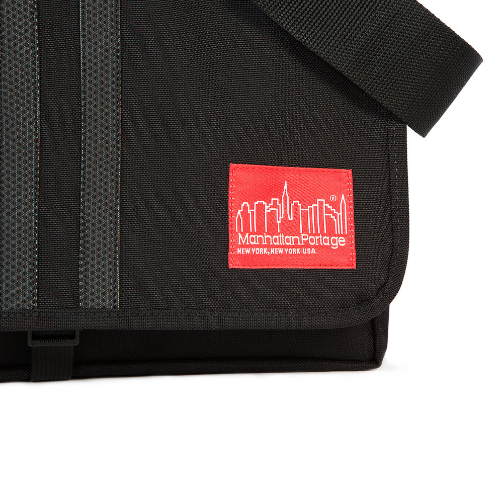 Hanover Messenger Bag Black - Manhattan Portage
