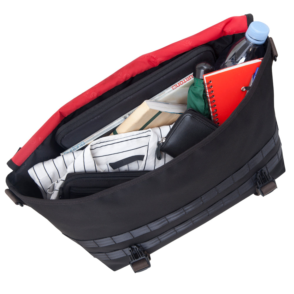 Grand Army Messenger (M) Black - Manhattan Portage